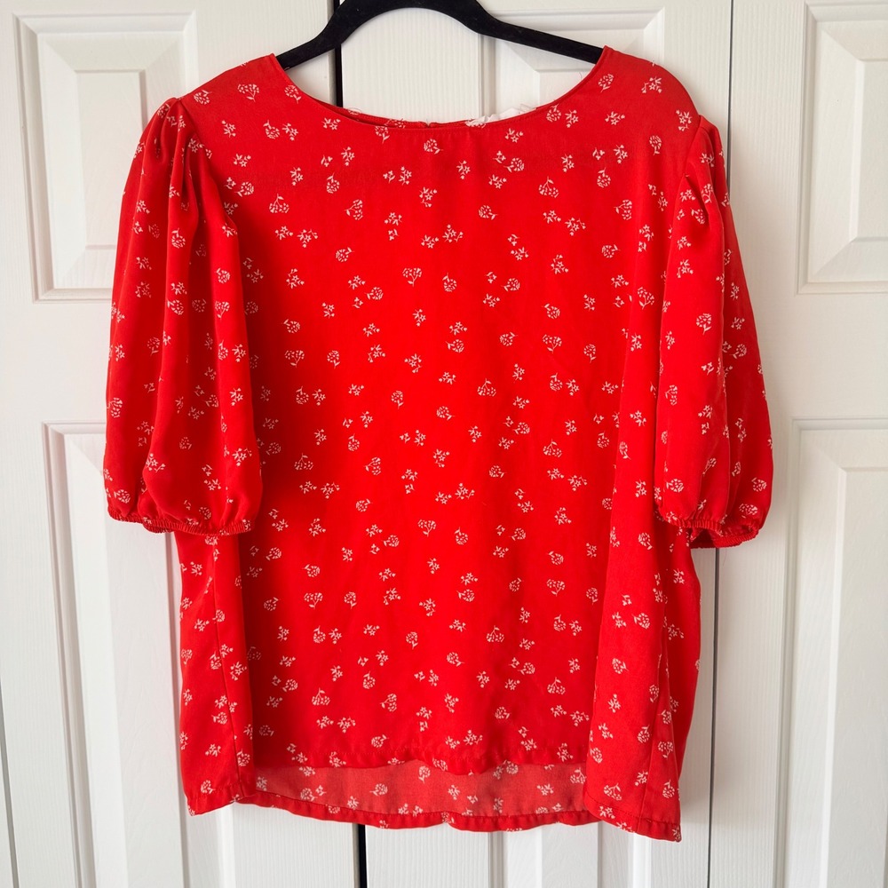 Anthropologie Elodie Red Floral Puff Sleeve Flower Crew Neck Keyhole Back Blouse